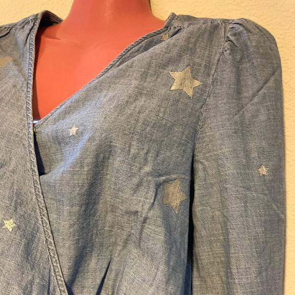 J. Crew | Chambray Star Print Wrap Top NWT XS - Picture 7 of 9